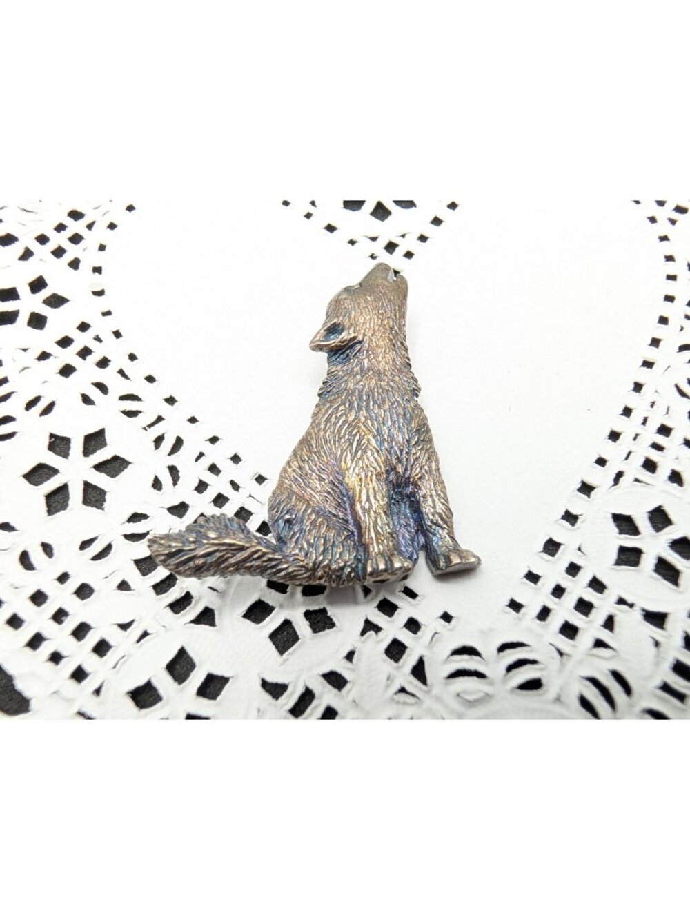 Vtg Brooch Pin marked Sterling 77c  Howling Wolf Coyote Southwestern 1.6"